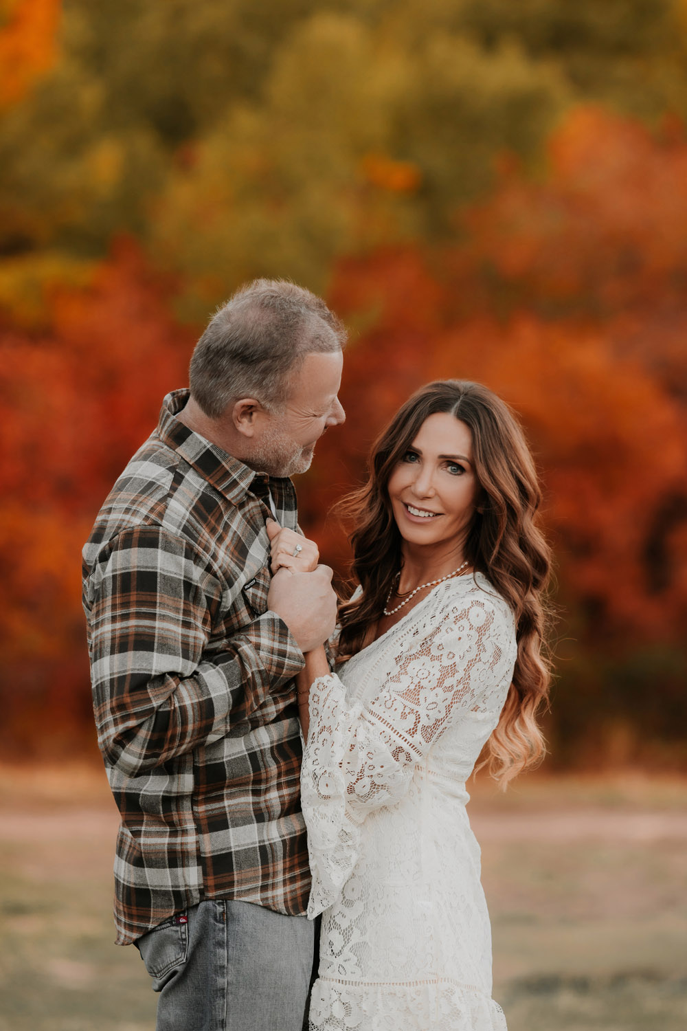 TheLightSeeker-Marci-Jeff-Engagements-Fall-Snowbasin-2025-17