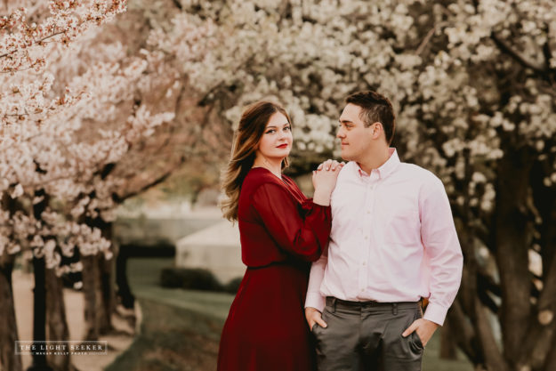 TheLightSeeker-UtahCapitolBuilding-Engagements-Blossoms-Flowers-37