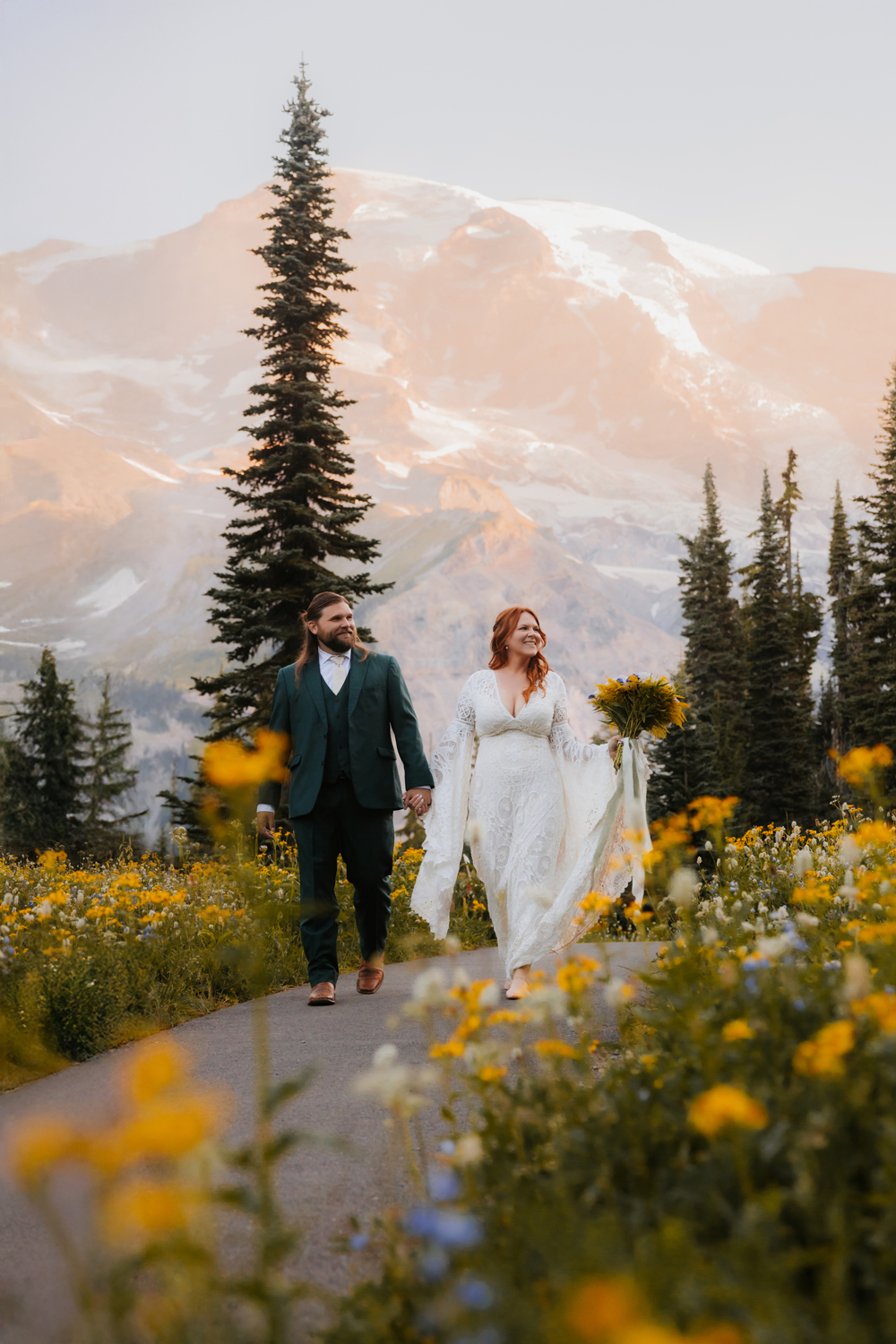 TheLightSeeker-Aurali-Ben-Elopement-MountRainier-2025-178