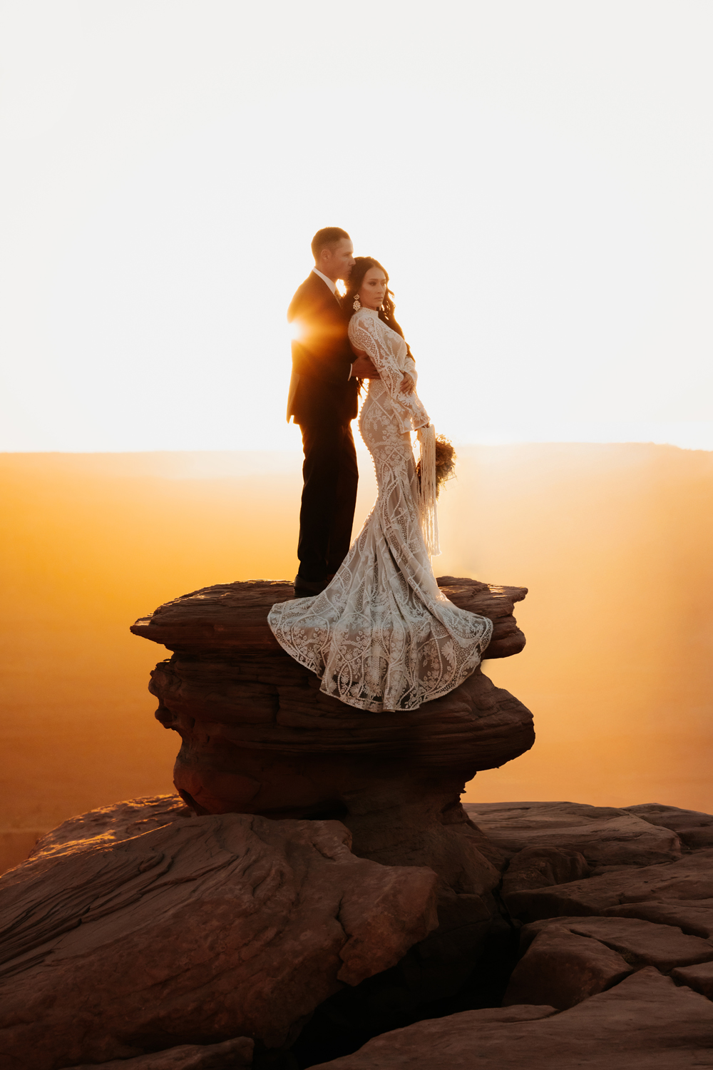 TheLightSeeker-Shanae-Joe-Elopement-Arches-DeadHorsePoint-Moab-2025-164