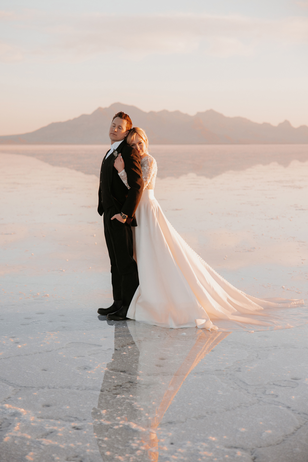 TheLightSeeker-Aly-Teal-SaltFlats-Flooded-Wedding-Bridals-2023-61 2