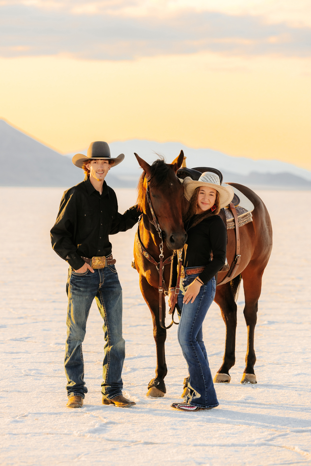 TheLightSeeker-Cordon-Family-SaltFlats-Horses-2025-7