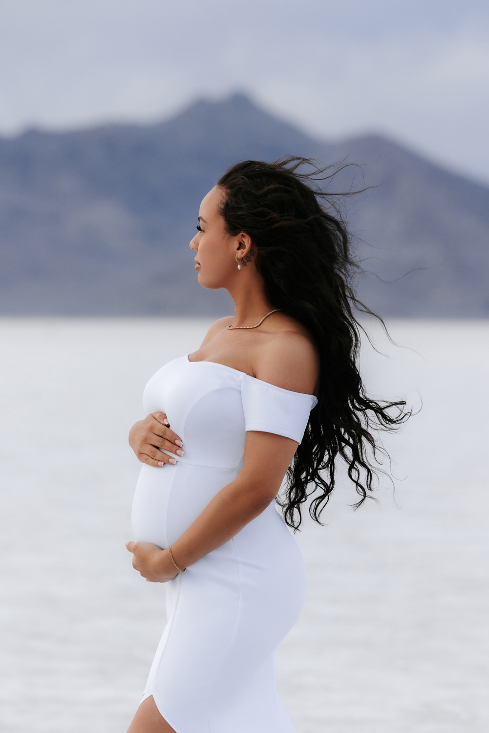 TheLightSeeker-Mikayla-Jaday-Maternity-SaltFlats-2025-32