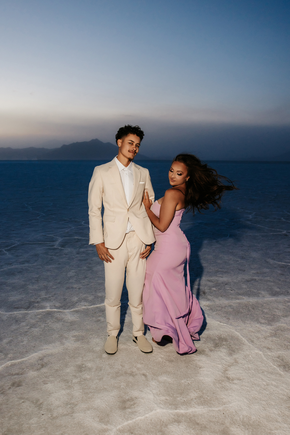 TheLightSeeker-Tatyana-Engagements-SaltFlats-WindStorm-Flash-Stars-Photography-2025-51