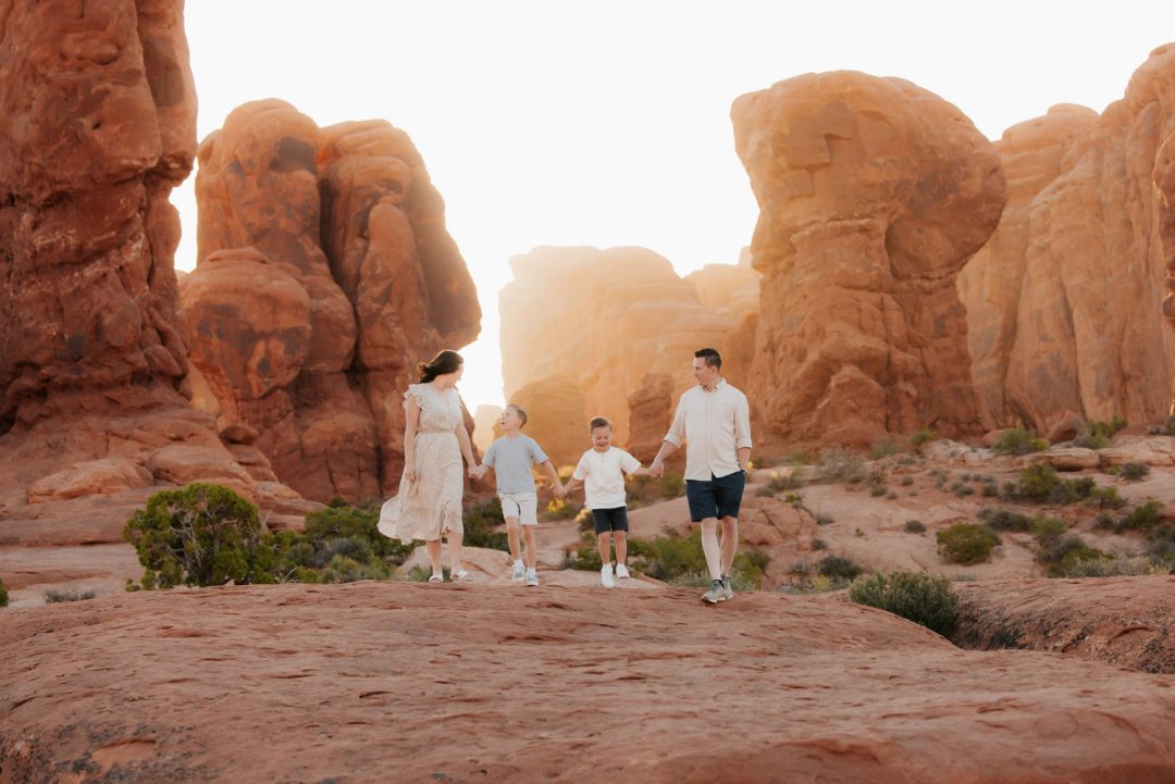 TheLightSeeker-Aly-Teal-Moab-2024-64