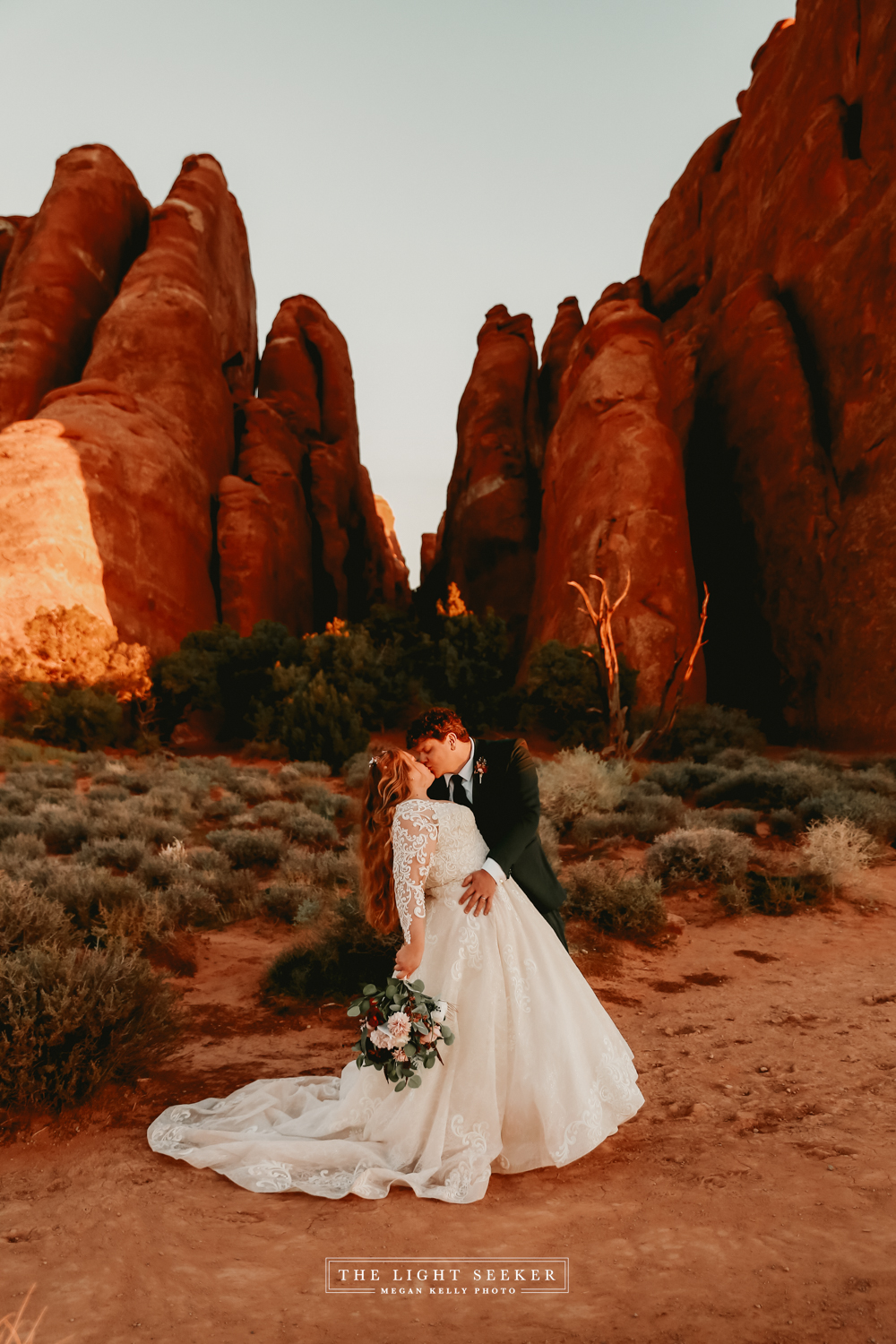 TheLightSeeker-Lauren-Pierre-Moab-Elopement-Arches-Wedding-Formals-104