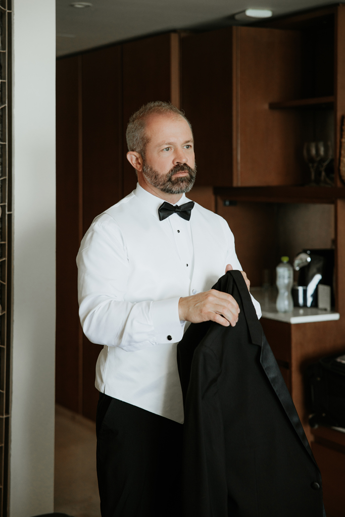 TheLightSeeker-Lauren-Randy-Cabo-LaBlanc-Wedding-Elopement-2023-16