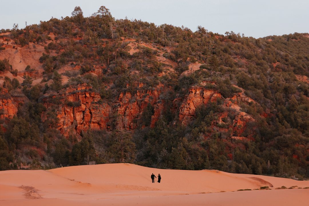 TheLightSeeker-CoralSandDunes-Utah-Engagements-Photography-2023-43 2