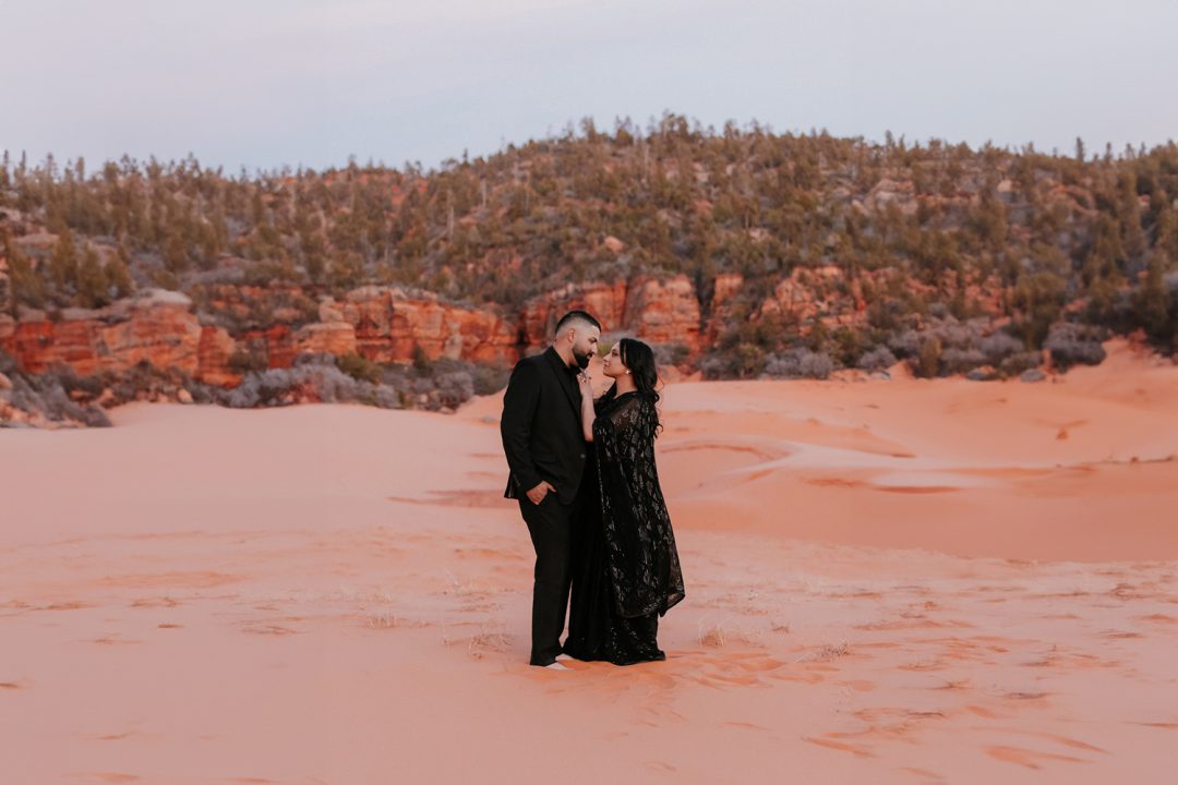 TheLightSeeker-CoralSandDunes-Utah-Engagements-Photography-2023-51