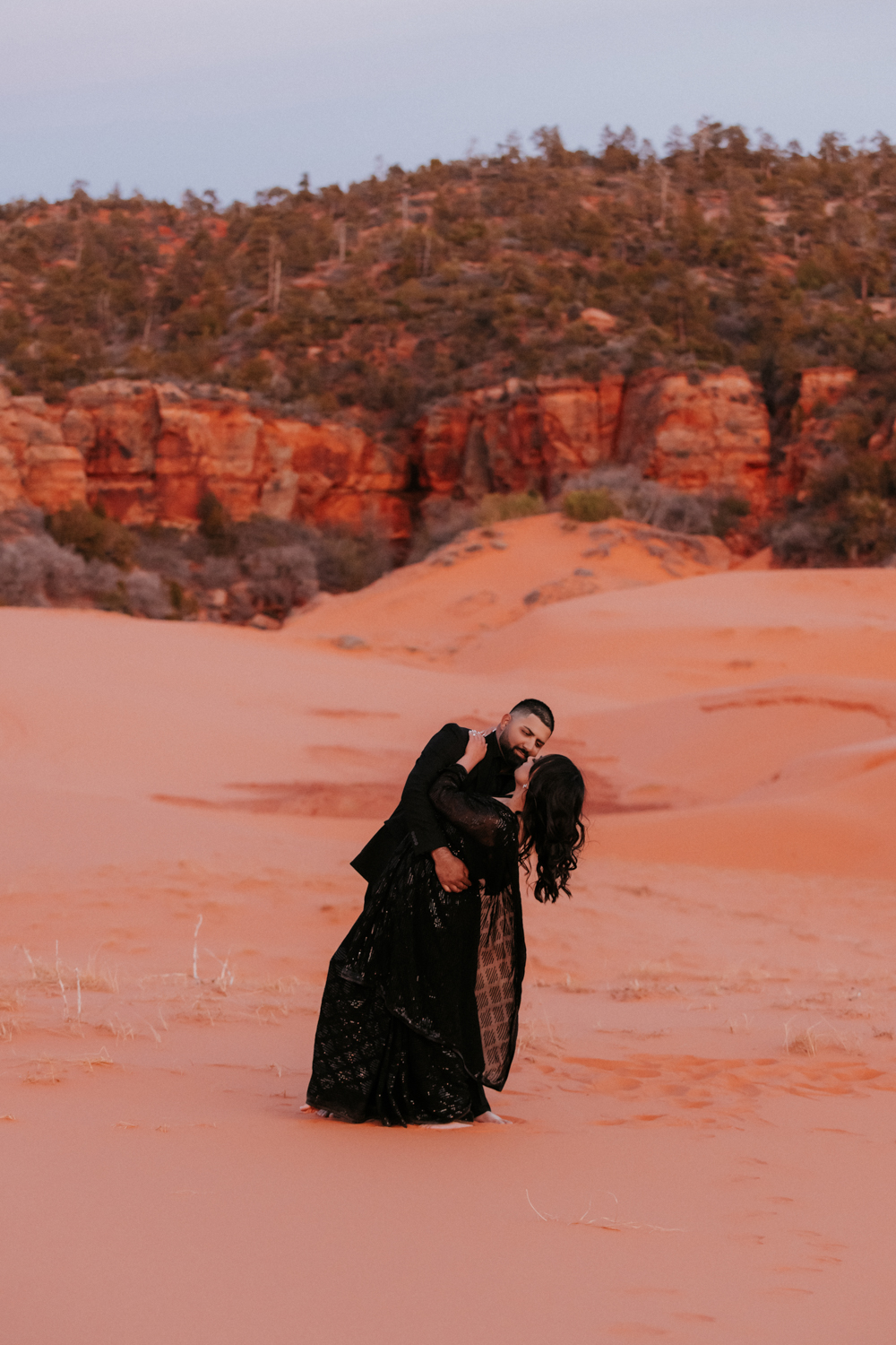 TheLightSeeker-CoralSandDunes-Utah-Engagements-Photography-2023-54