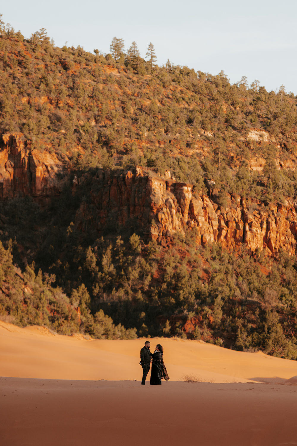TheLightSeeker-CoralSandDunes-Utah-Engagements-Photography-2023-6