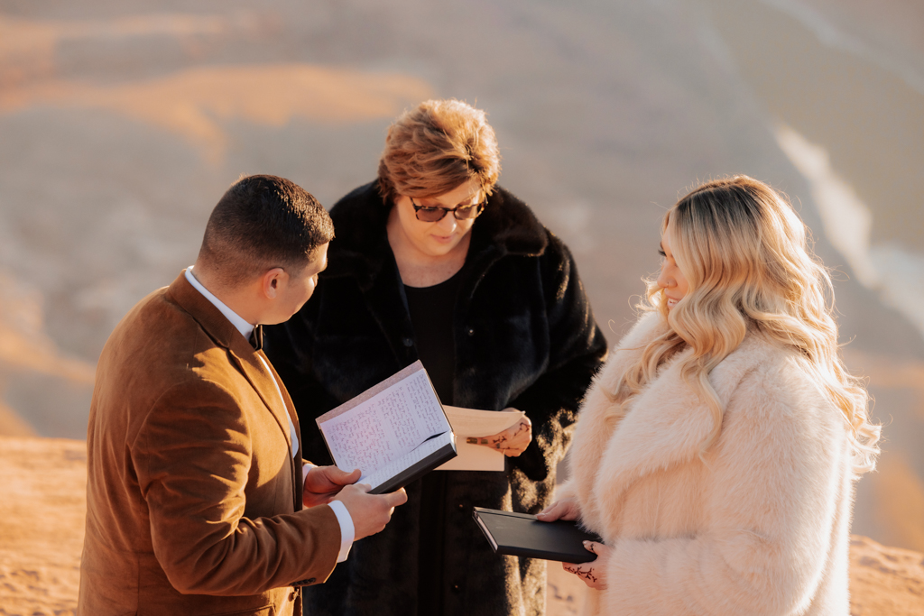 TheLightSeeker-Grace-Ali-Moab-Arches-DeadHorse-Elopement-Wedding-2025-122