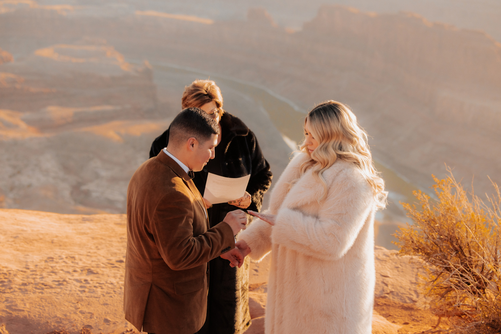 TheLightSeeker-Grace-Ali-Moab-Arches-DeadHorse-Elopement-Wedding-2025-143