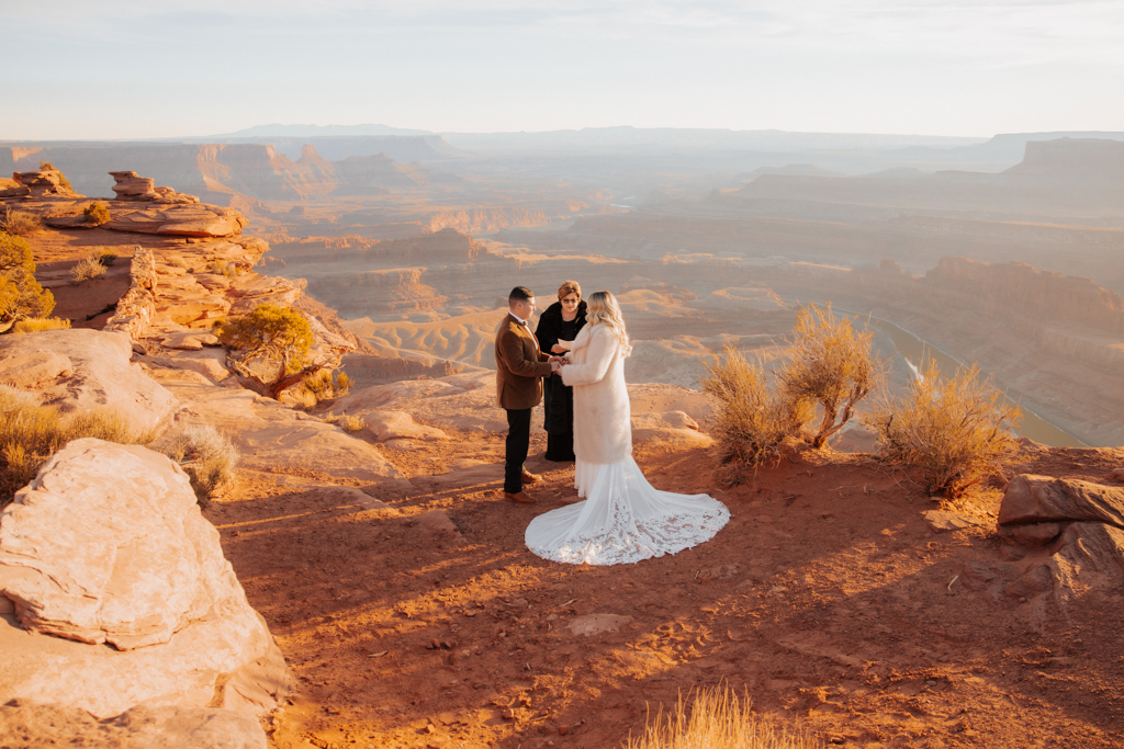 TheLightSeeker-Grace-Ali-Moab-Arches-DeadHorse-Elopement-Wedding-2025-148