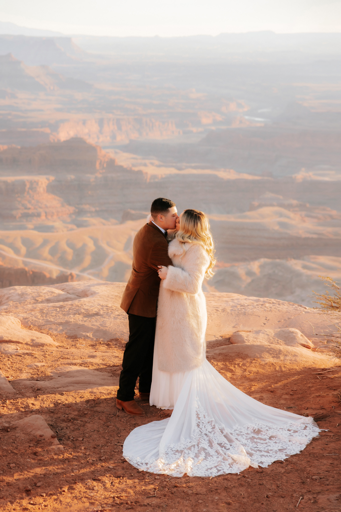 TheLightSeeker-Grace-Ali-Moab-Arches-DeadHorse-Elopement-Wedding-2025-149