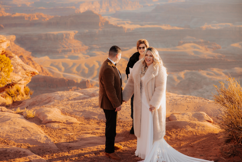 TheLightSeeker-Grace-Ali-Moab-Arches-DeadHorse-Elopement-Wedding-2025-154