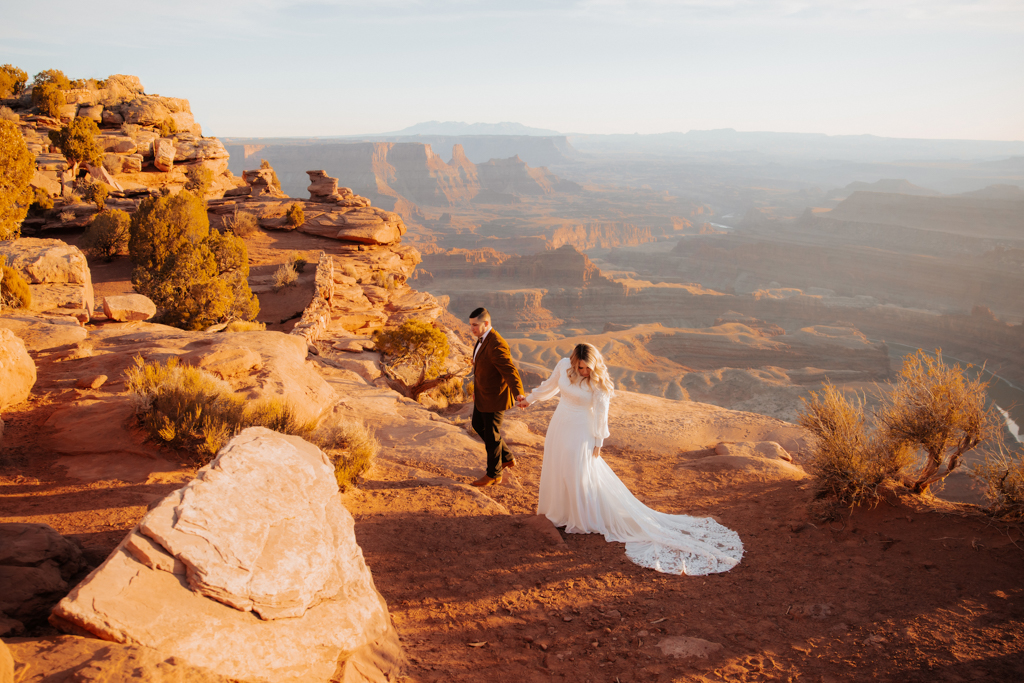 TheLightSeeker-Grace-Ali-Moab-Arches-DeadHorse-Elopement-Wedding-2025-167