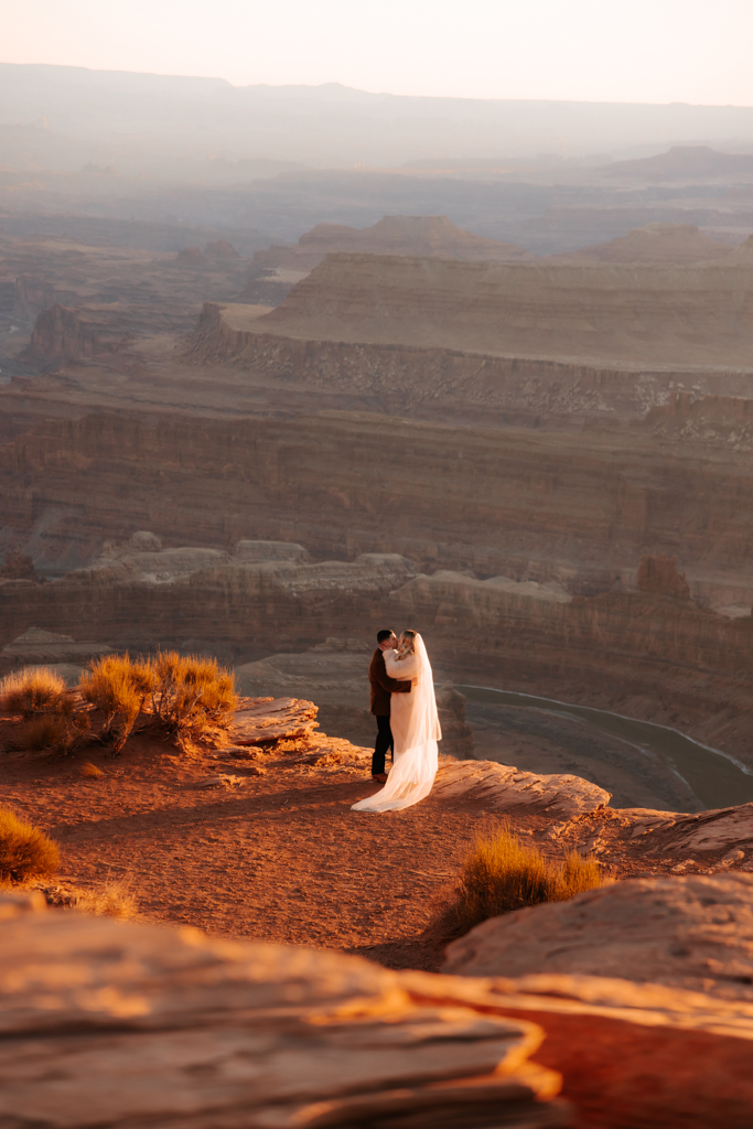 TheLightSeeker-Grace-Ali-Moab-Arches-DeadHorse-Elopement-Wedding-2025-195