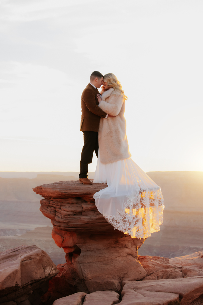 TheLightSeeker-Grace-Ali-Moab-Arches-DeadHorse-Elopement-Wedding-2025-213
