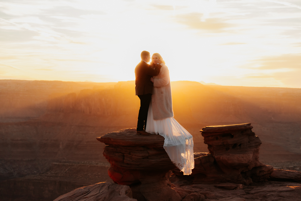 TheLightSeeker-Grace-Ali-Moab-Arches-DeadHorse-Elopement-Wedding-2025-218