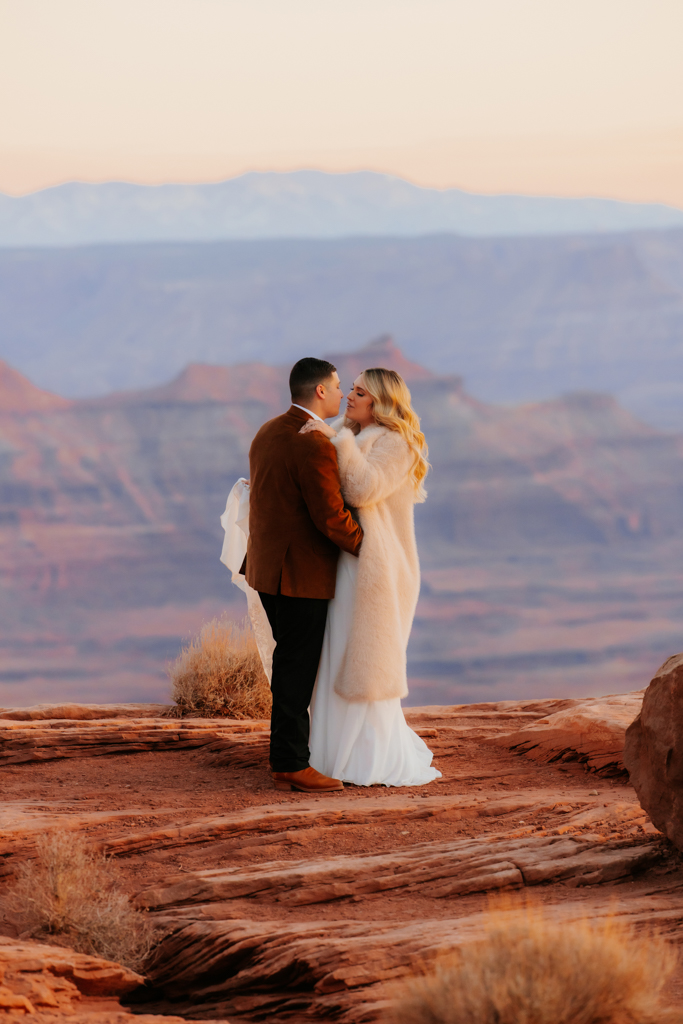 TheLightSeeker-Grace-Ali-Moab-Arches-DeadHorse-Elopement-Wedding-2025-245