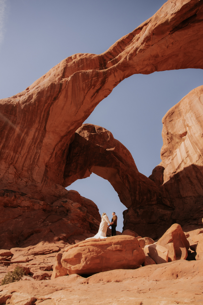 TheLightSeeker-Grace-Ali-Moab-Arches-DeadHorse-Elopement-Wedding-2025-9