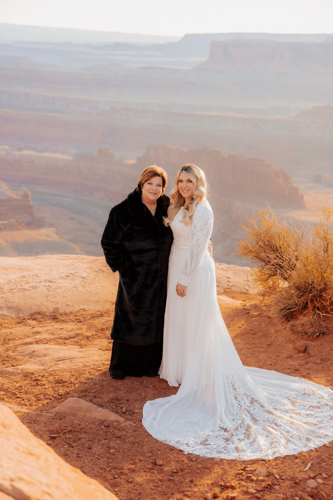 TheLightSeeker-Grace-Ali-Moab-Arches-DeadHorse-Elopement-Wedding-2025-93