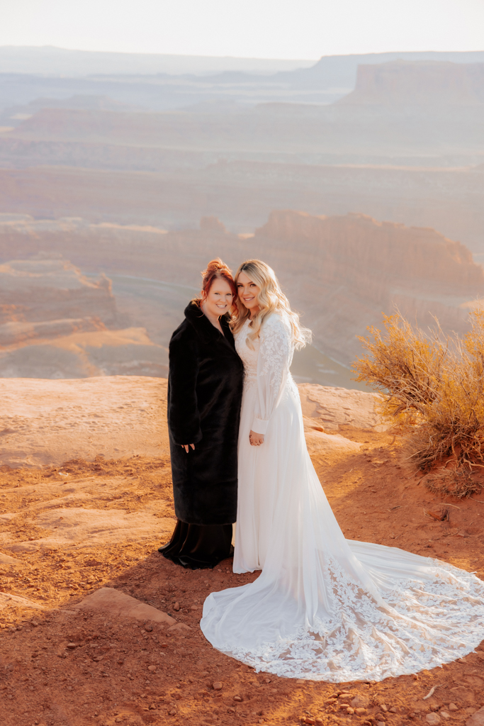 TheLightSeeker-Grace-Ali-Moab-Arches-DeadHorse-Elopement-Wedding-2025-96