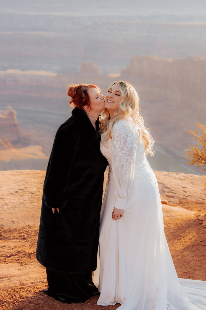 TheLightSeeker-Grace-Ali-Moab-Arches-DeadHorse-Elopement-Wedding-2025-98