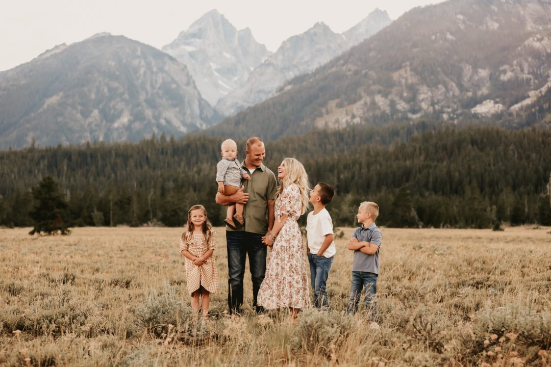 TheLightSeeker-Tetons-Family-Photography-Burtenshaw-10
